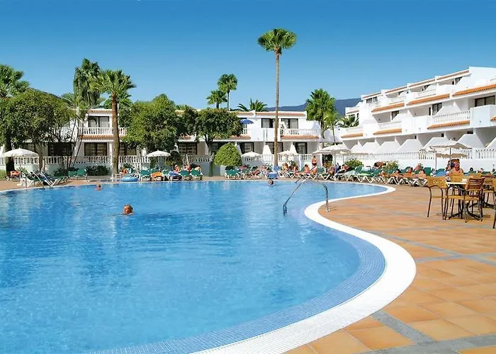 ホテル Los Hibiscos 3*